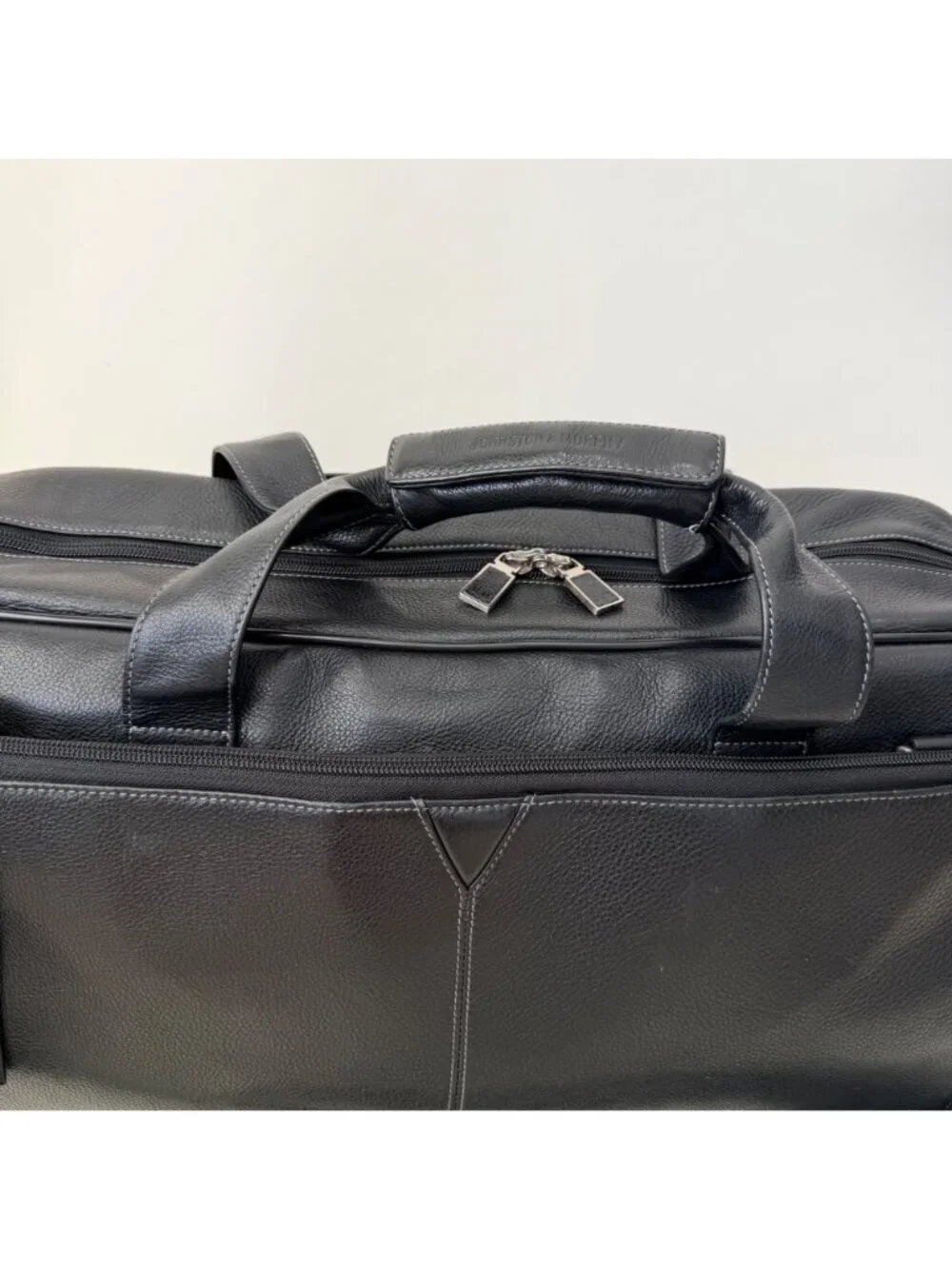 Johnston & Murphy Black Leather Duffel Bag Weekender Travel Carry-On Cabin Bag